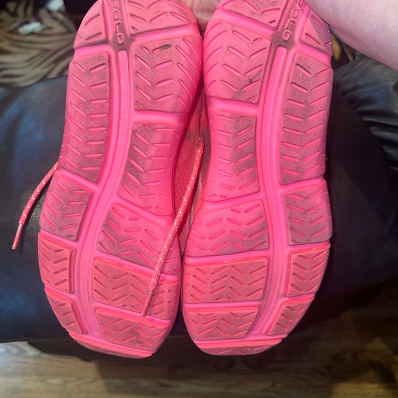 Polo sport tennis shoes. EUC. Size 7 - Picture 4 of 4